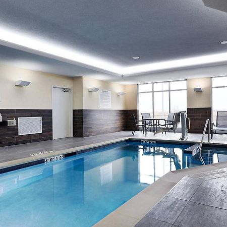 Fairfield Inn & Suites Шебойган Экстерьер фото