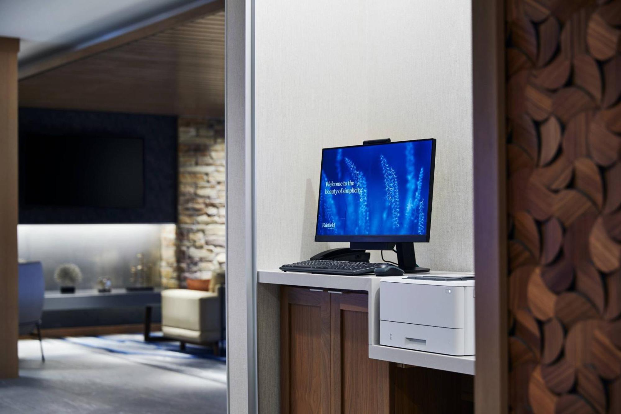 Fairfield Inn & Suites Шебойган Экстерьер фото